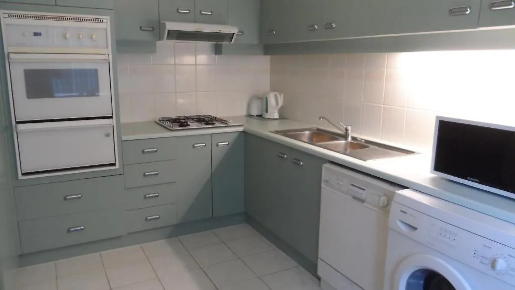 Adelaide Sorrento Meridien Serviced Apartments